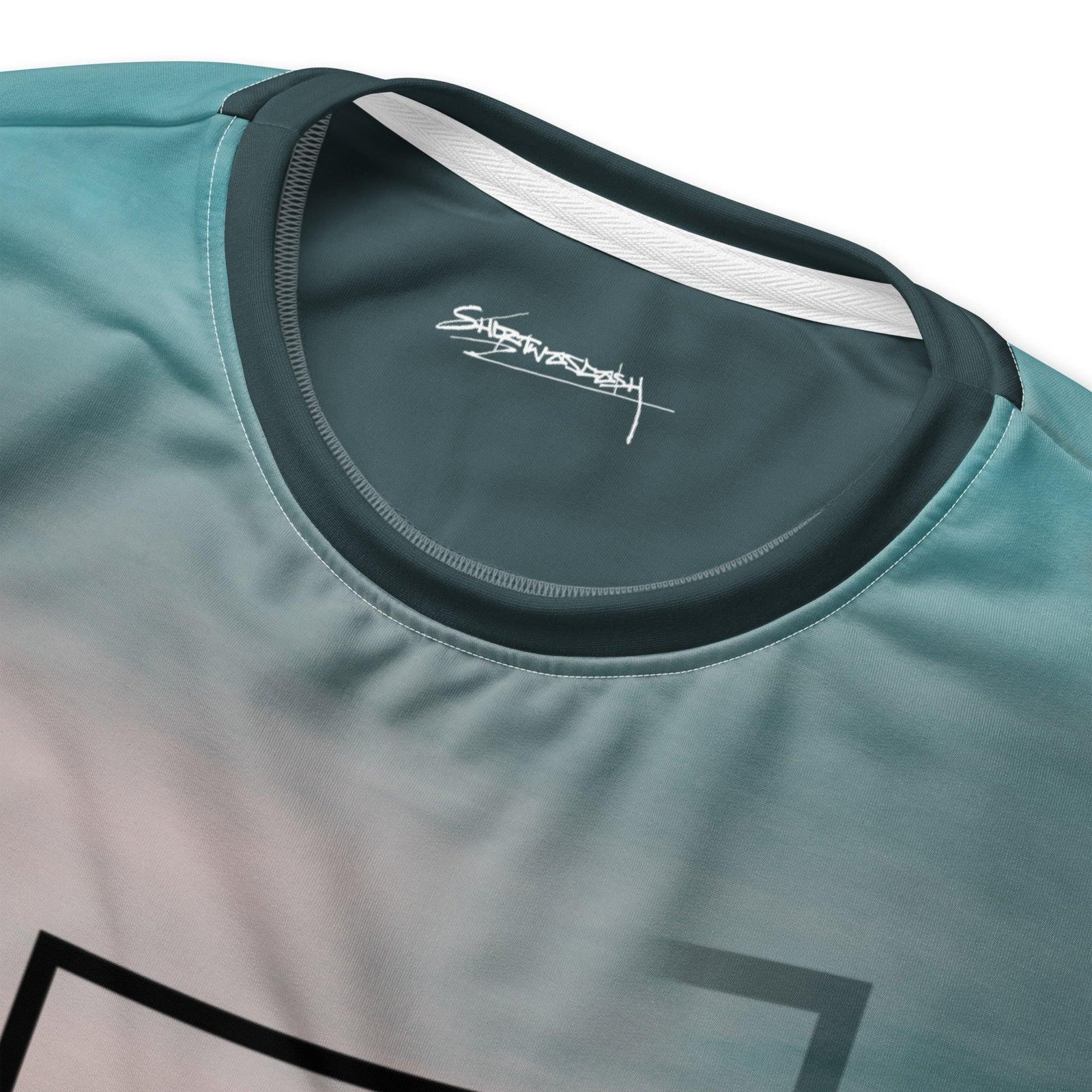 Everest Sweatshirt in Alpine Twilight Mist. OEKO-TEX® 100, REACH Compliant, GRS Certified.